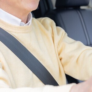 70歳以上94.7％「運転続けたい」、子世代「続けてほしい」は51.1％