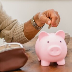 お金を管理している人は70.8％｜管理方法1位は「銀行口座の通帳・入出金明細」