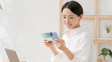 知らないうちに変わっていた、新しいお金のしくみ 第1回 AI家計簿は、家計管理をどう変えるの？ 「お金の見える化」は、通帳からスマホの中へ