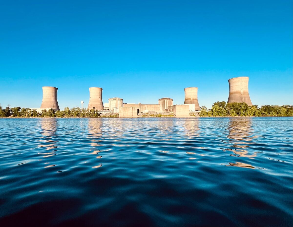 旧スリーマイル島原子力発電所。今回再稼働する1号機は現在、「クレーン・クリーン・エナジー・センター」と改称されている。