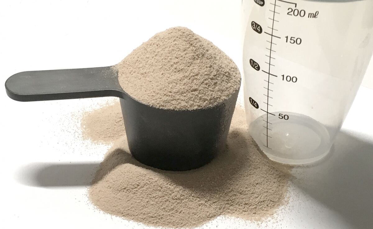 牛乳由来の「ホエイ」と大豆由来の「ソイ」。成分をチェックして自分に合うプロテインを選ぼう